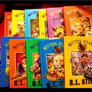 Set of 12 Hardcover R.L.Stine books